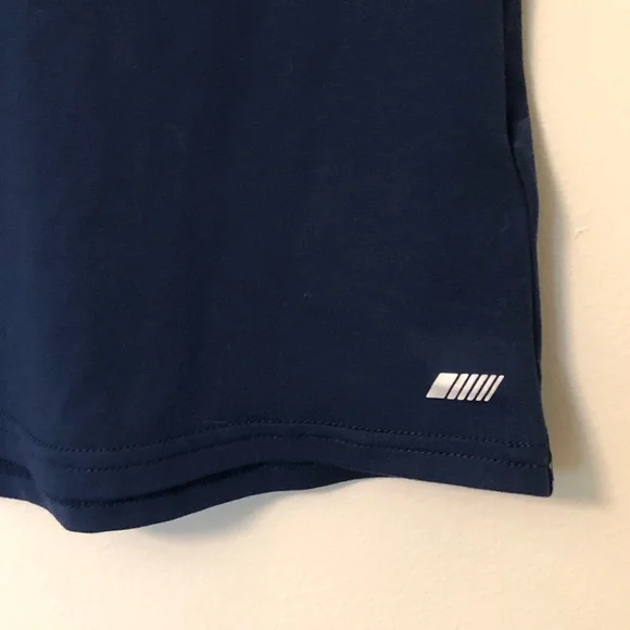 🆕 NWOT Amazon Essentials Navy Blue T-Shirt - Picture 5 of 6